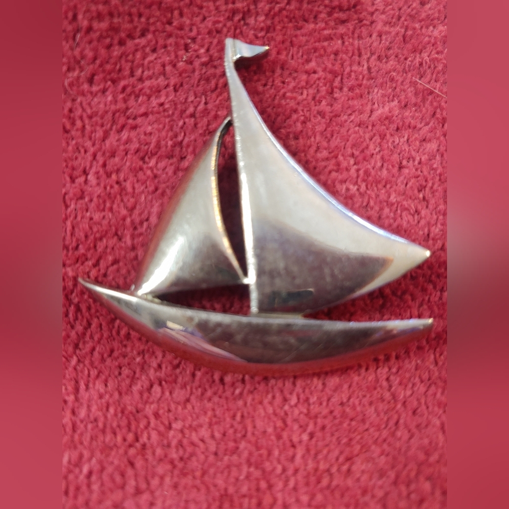 Silver Sailboat Brooch - Nautical Pin
